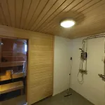 Lägenhet Omakotitalo Rauhallisella Alueella *